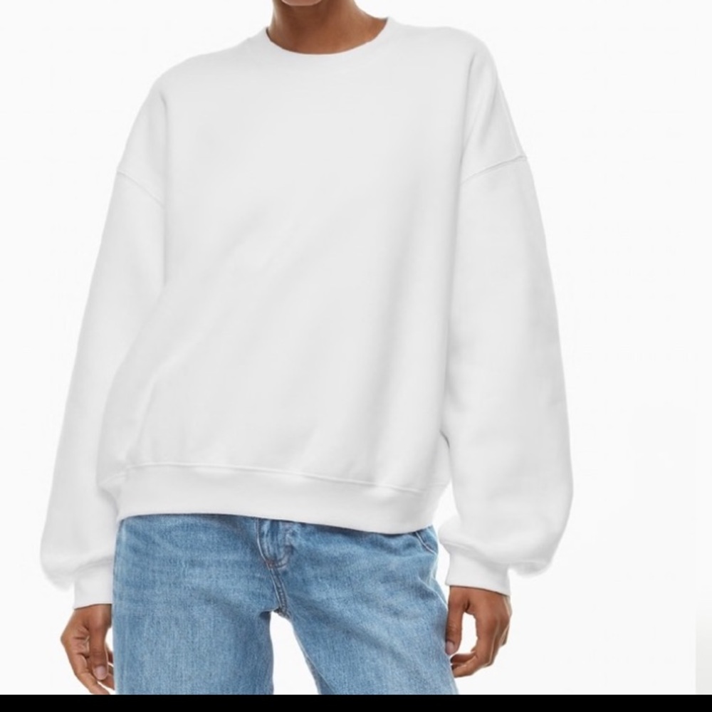 Aritzia cozy fleece mega crew White Women's Sweatshirt